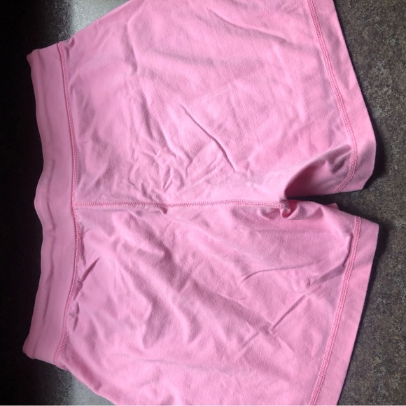 2 pair of ladies champion shorts - Picture 10 of 13